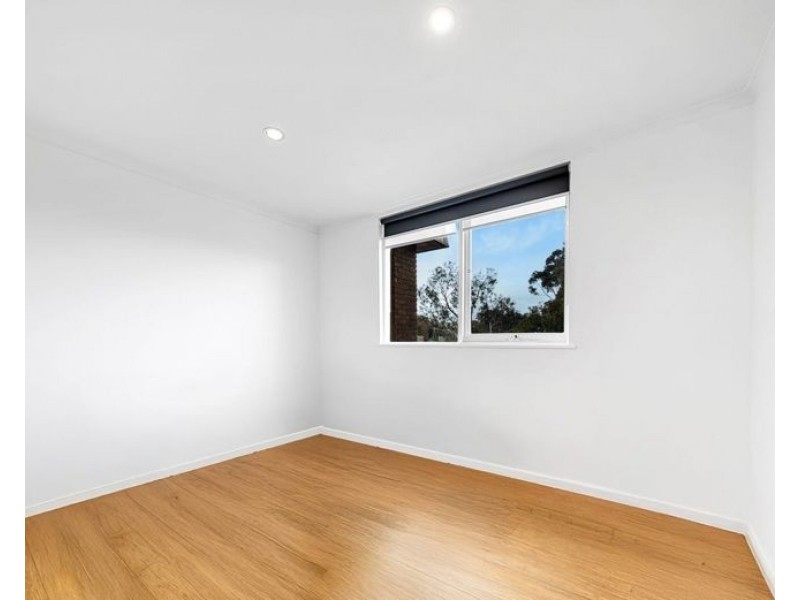 8/200 Melrose Drive, Tullamarine VIC 3043