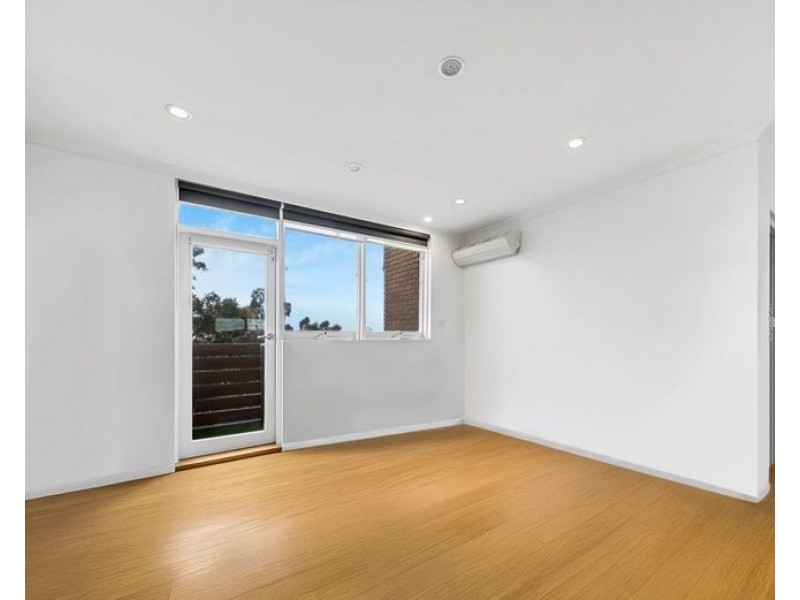 8/200 Melrose Drive, Tullamarine VIC 3043
