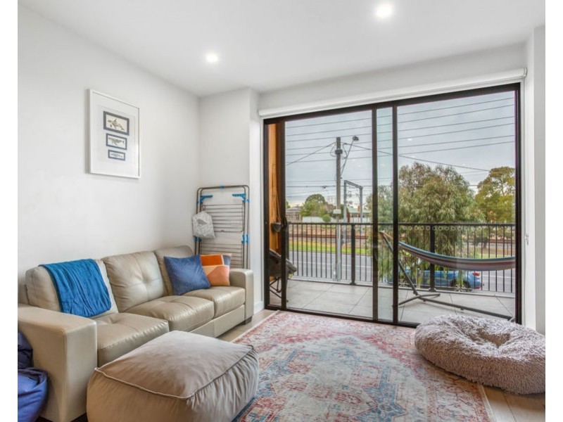 10/949 High Street, Reservoir VIC 3073