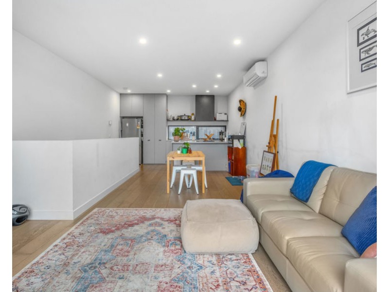 10/949 High Street, Reservoir VIC 3073