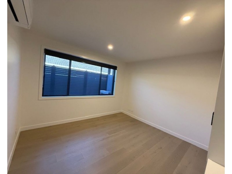5/8 McColl Court, Brunswick West VIC 3055