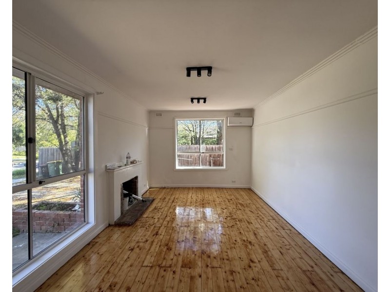 8 South Crescent, Heidelberg West VIC 3081