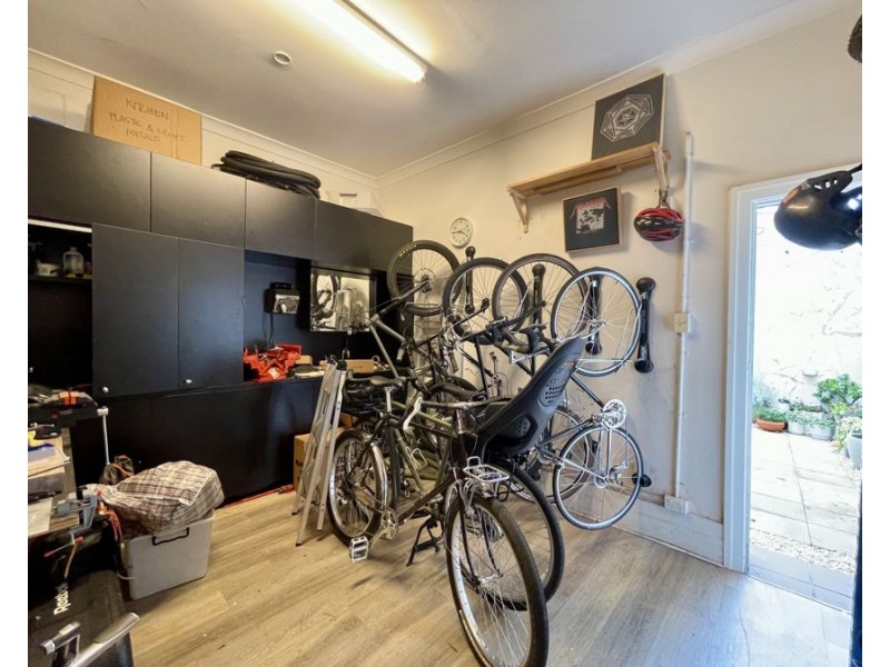 696 Sydney Road, Brunswick VIC 3056