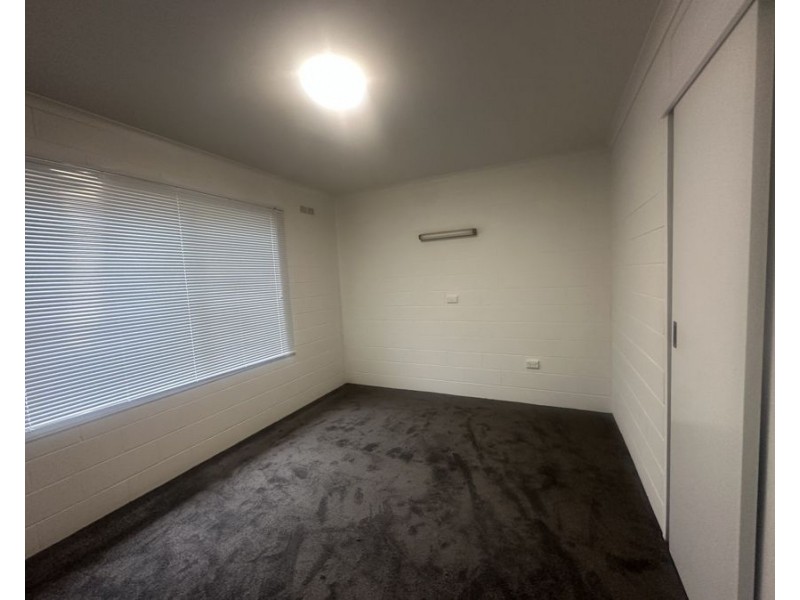 1/9 Coates Road, Lakes Entrance VIC 3909