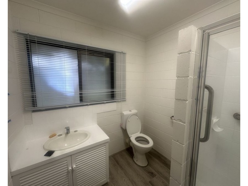 1/9 Coates Road, Lakes Entrance VIC 3909