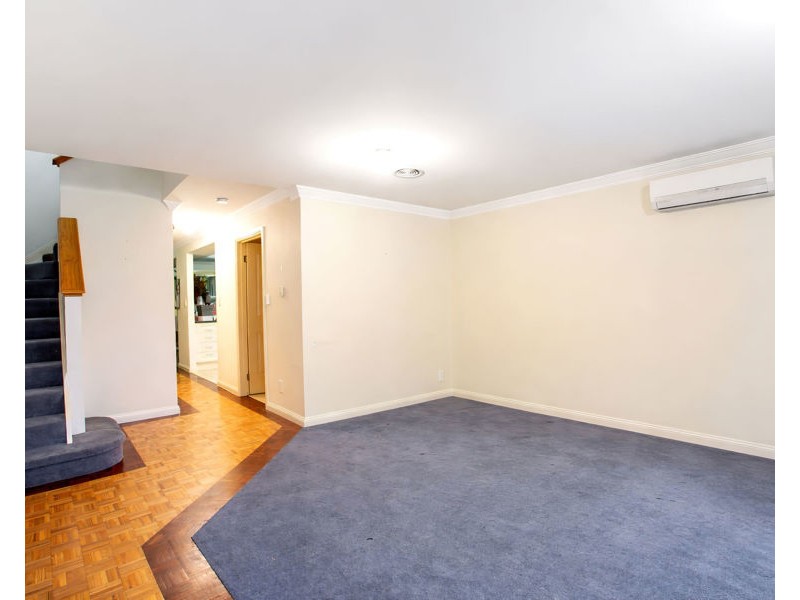 15a Stradbroke Drive, St Albans VIC 3021