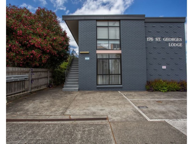 2/176 St Georges Road, Northcote VIC 3070