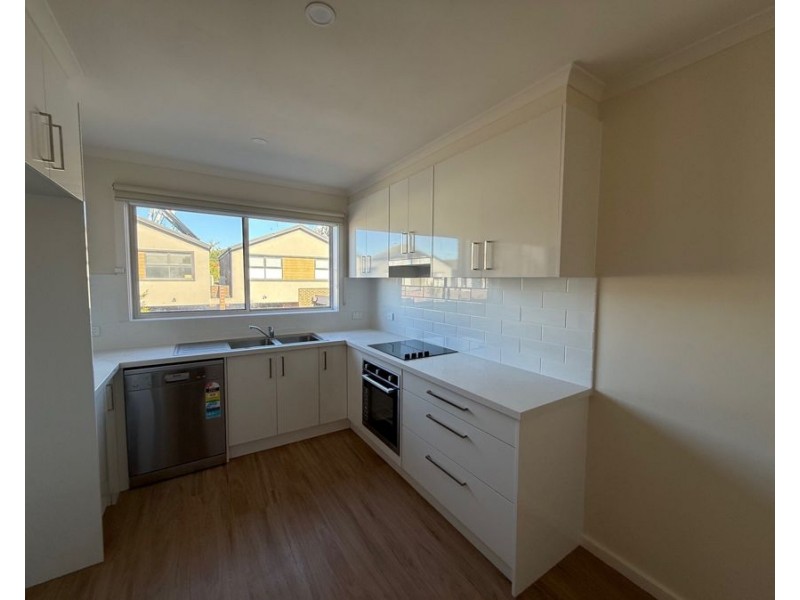 3/17 Saunders Street, Coburg VIC 3058