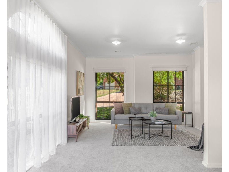 10 The Crest, Attwood VIC 3049