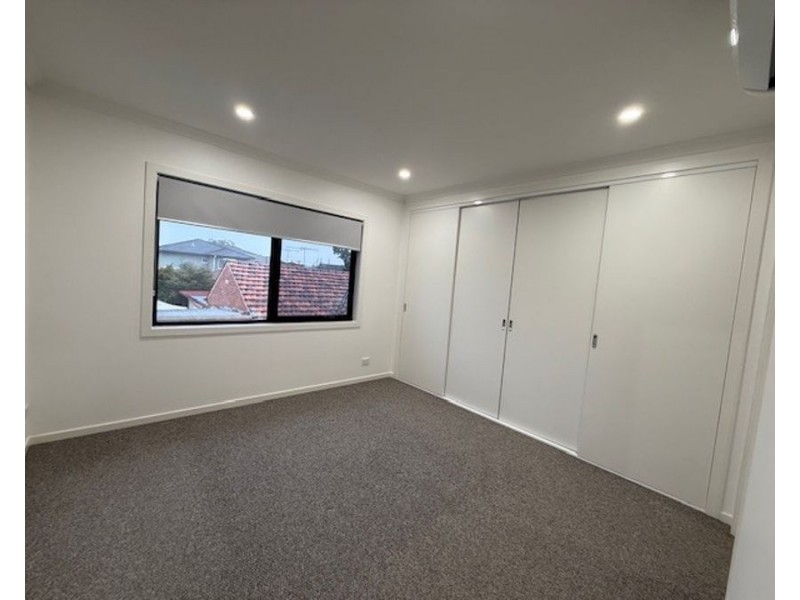 2/24 Kinross Street, Pascoe Vale VIC 3044