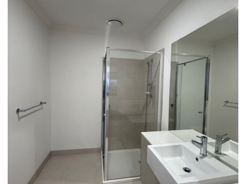 2/24 Kinross Street, Pascoe Vale VIC 3044