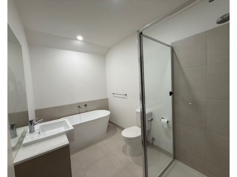 2/24 Kinross Street, Pascoe Vale VIC 3044