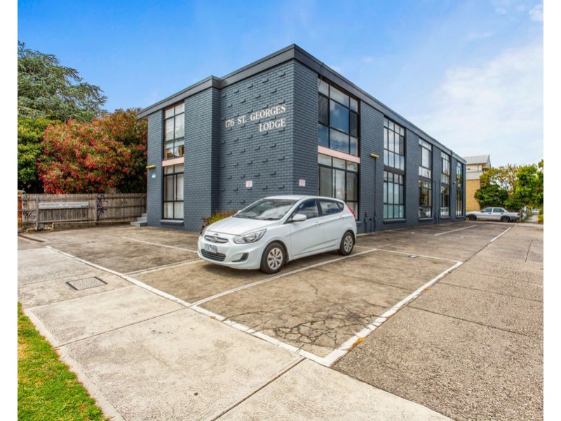 2/176 St Georges Road, Northcote VIC 3070