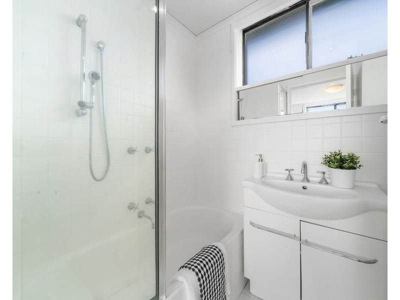 8/76 Heller Street, Brunswick West VIC 3055