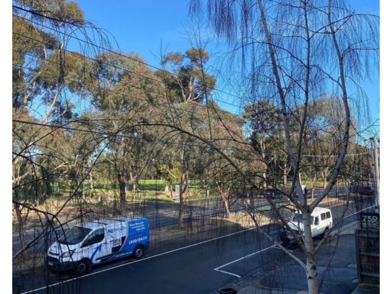 1/757 Park Street, Brunswick VIC 3056