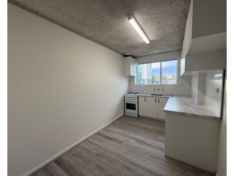 14/5 Pickett Street, Footscray VIC 3011