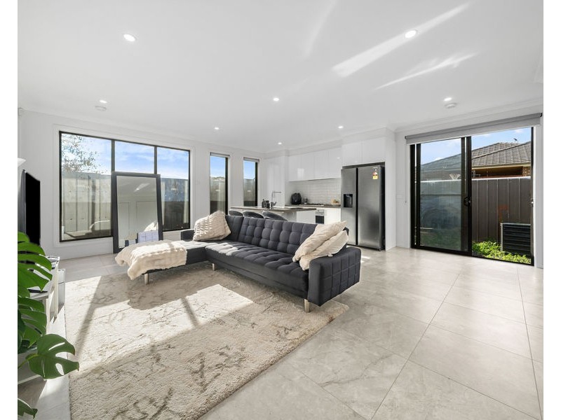 2/6 Lesleigh Street, Fawkner VIC 3060