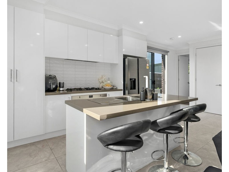 2/6 Lesleigh Street, Fawkner VIC 3060