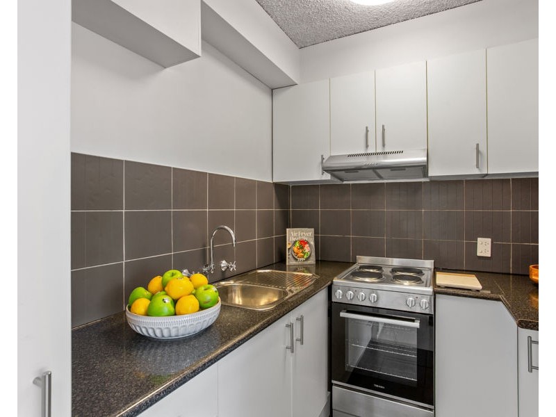 8/2 Alice Street, Coburg VIC 3058