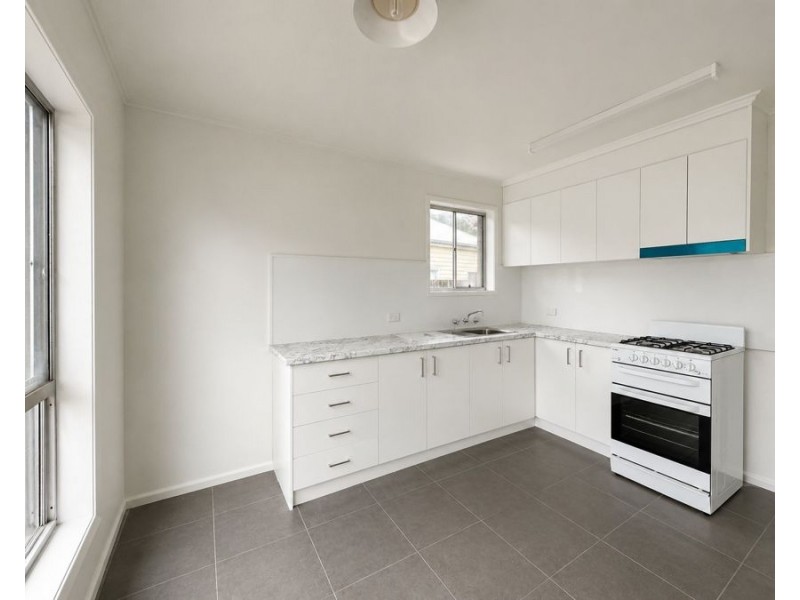 1/51 Barrabool Road, Highton VIC 3216