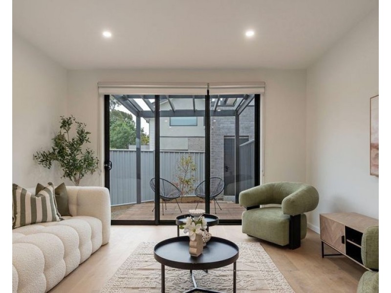 1/9 Eumarella Street, Tullamarine VIC 3043