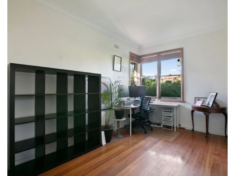 13 Emerald Street, Preston VIC 3072