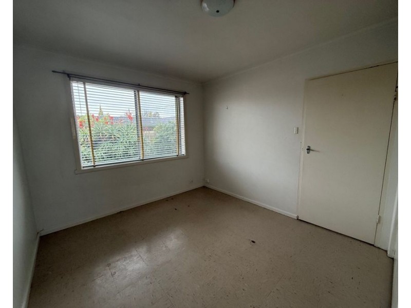 2/214 Biggs Street, St Albans VIC 3021