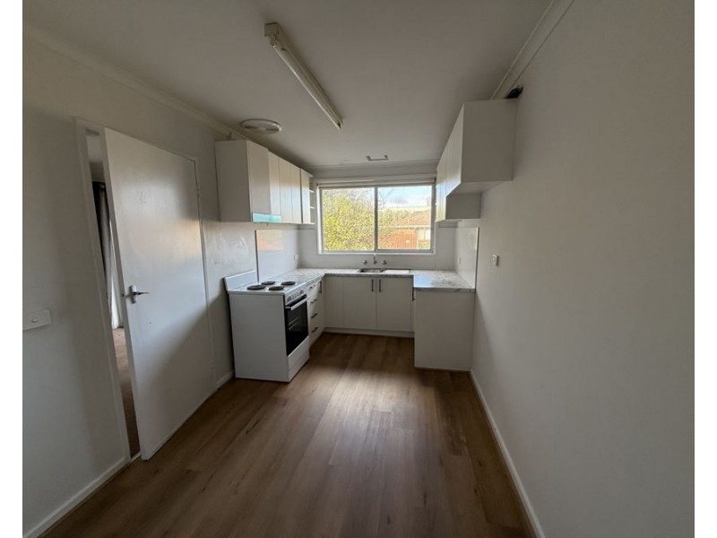 8/36 Pickett Street, Dandenong VIC 3175