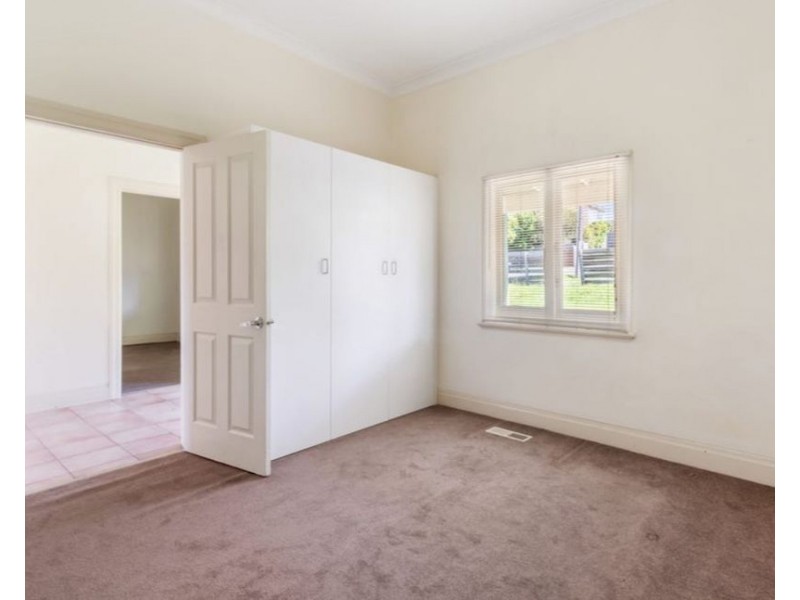 77 Purinuan Road, Reservoir VIC 3073