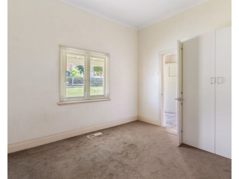 77 Purinuan Road, Reservoir VIC 3073