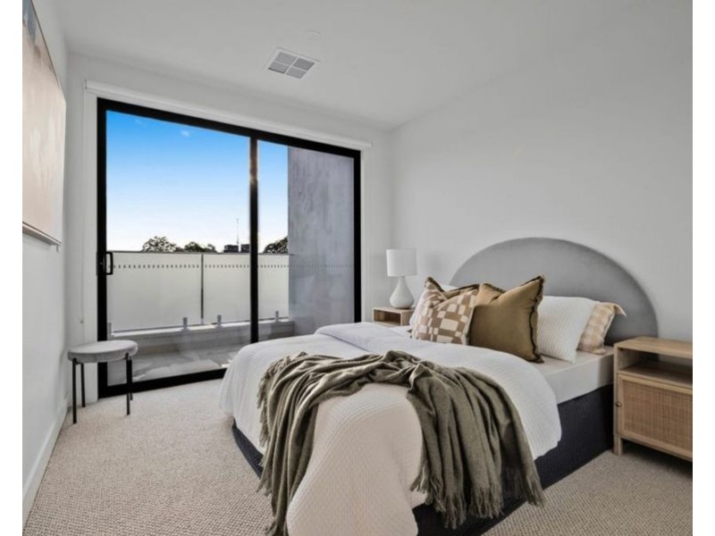 16b Gladstone Street, Coburg VIC 3058
