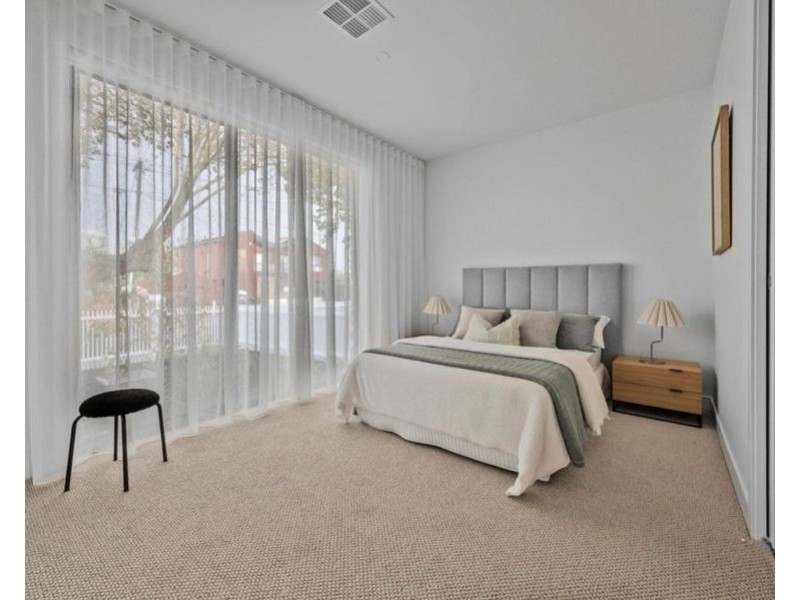 16b Gladstone Street, Coburg VIC 3058