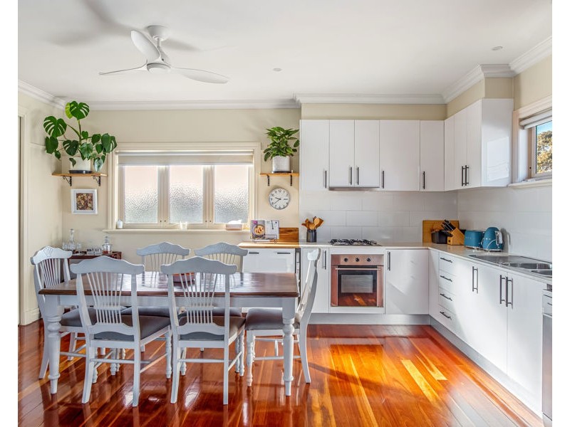 2A Whitelaw Street, Reservoir VIC 3073