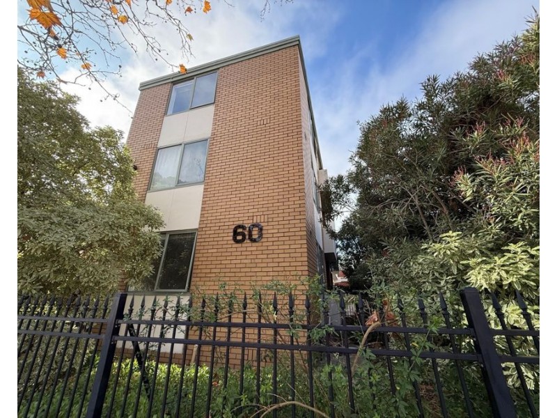 2/60 Fenwick Street, Clifton Hill VIC 3068