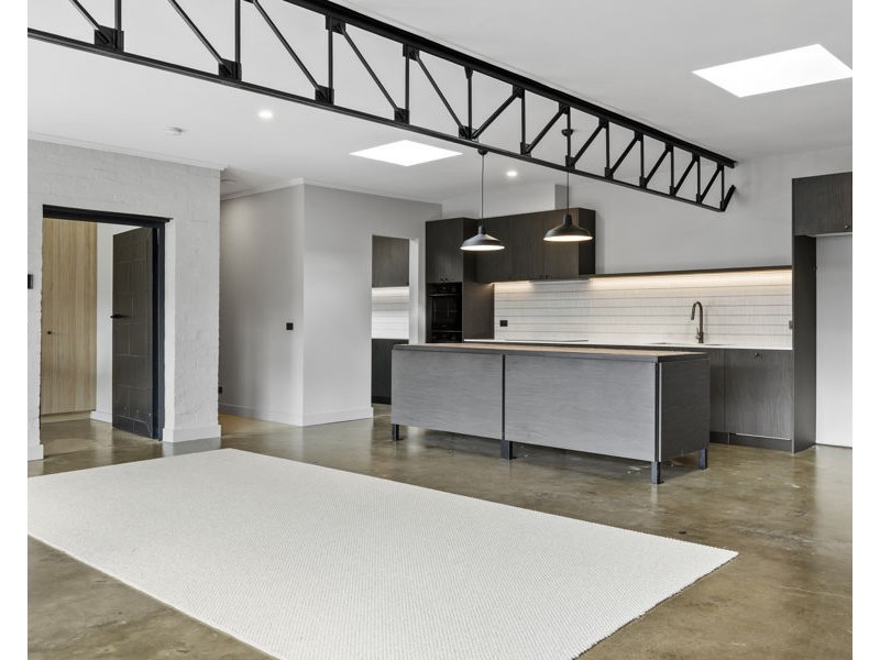 Upper 13 Ovens Street, Brunswick VIC 3056