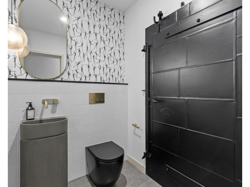 Upper 13 Ovens Street, Brunswick VIC 3056