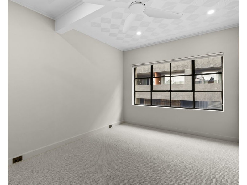 Upper 13 Ovens Street, Brunswick VIC 3056