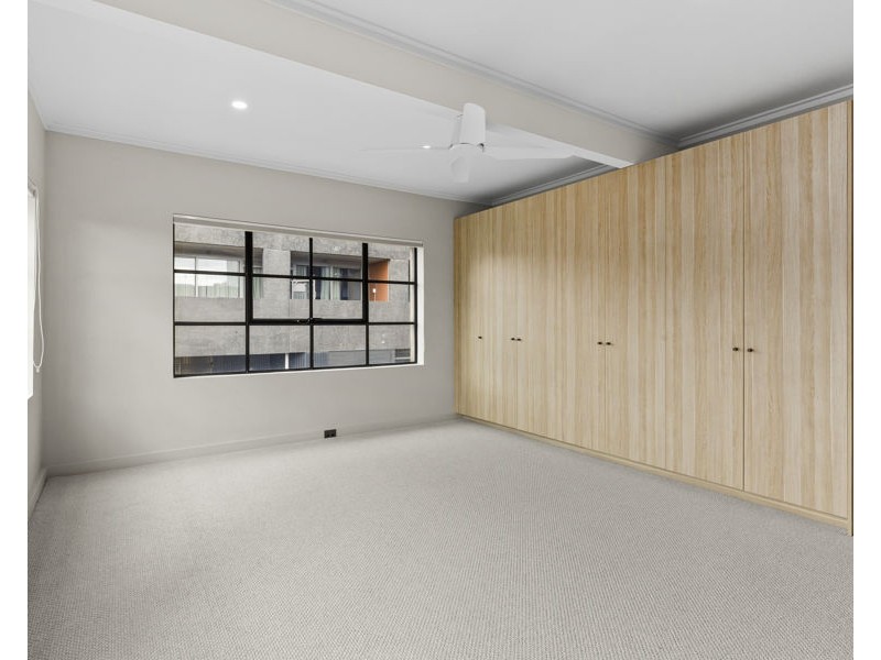 Upper 13 Ovens Street, Brunswick VIC 3056