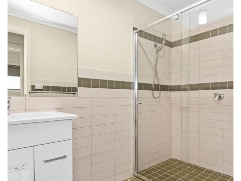 4/489a Mahoneys Road, Fawkner VIC 3060
