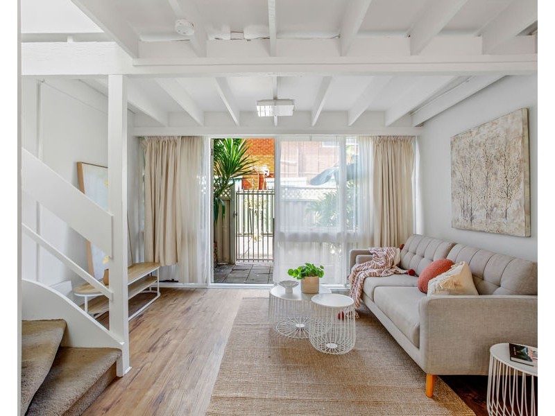 8/429 Brunswick Road, Brunswick West VIC 3055