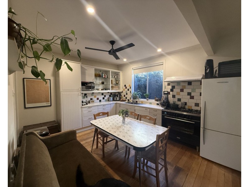 1/27 Middle Road, Maribyrnong VIC 3032