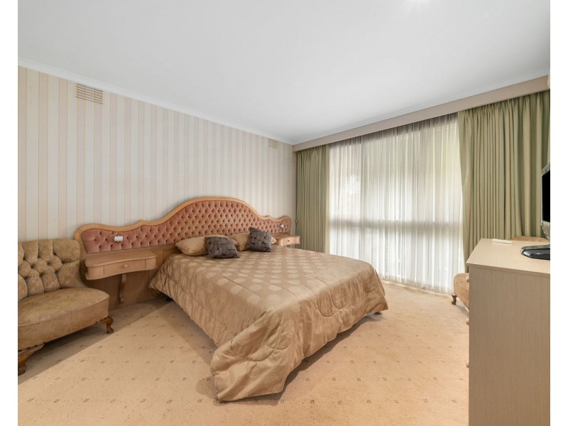 30 Jackman Crescent, Keilor VIC 3036