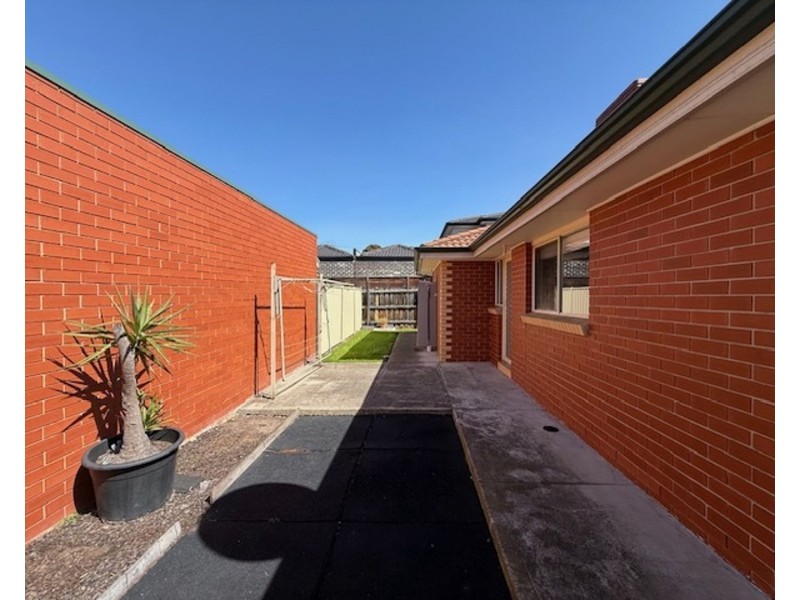 6B Malvern Avenue, Tullamarine VIC 3043