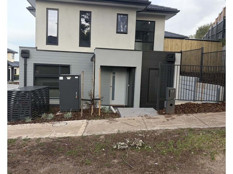17 Langport Cres, Sunbury VIC 3429
