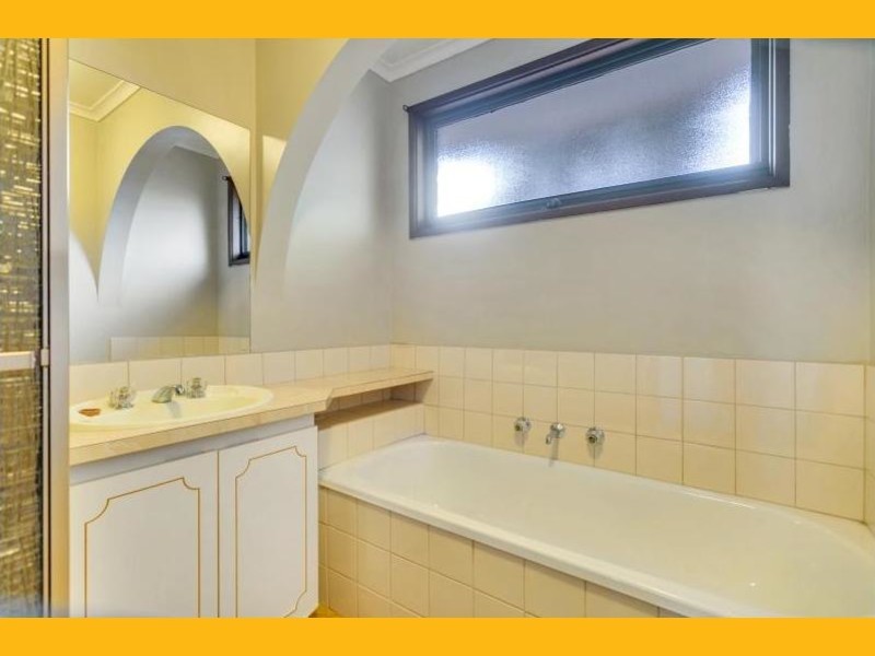 69 Ferndale Drive, Frankston VIC 3199