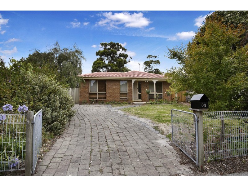 39 Centenary Street, Seaford VIC 3198