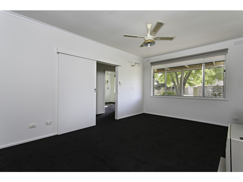 17 Downs Road, Seaford VIC 3198