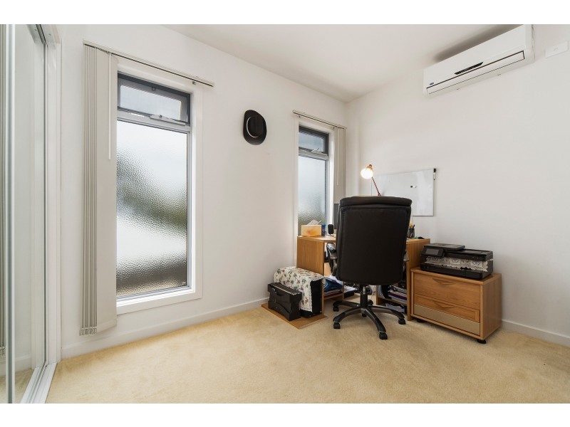 2/104 Fortescue Avenue, Seaford VIC 3198