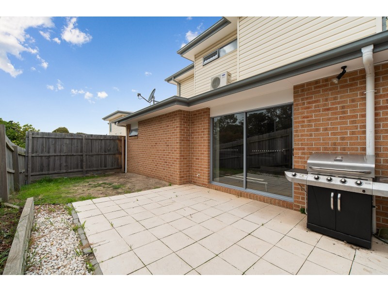 2/104 Fortescue Avenue, Seaford VIC 3198