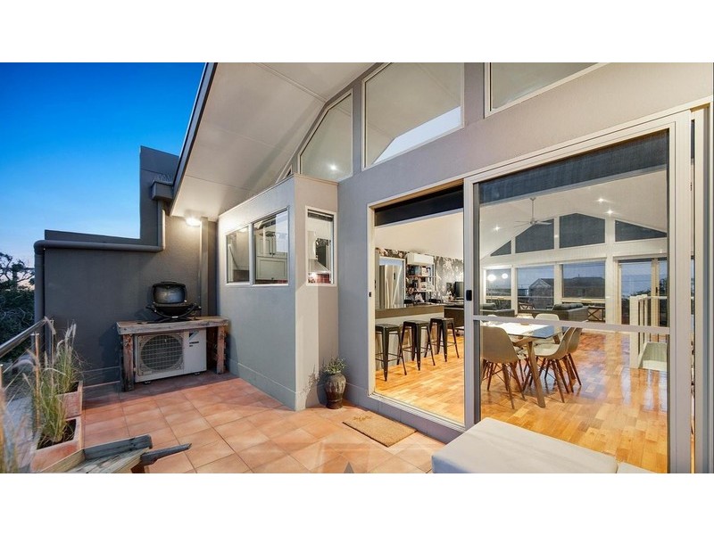 16/1 Nepean Highway., Seaford VIC 3198